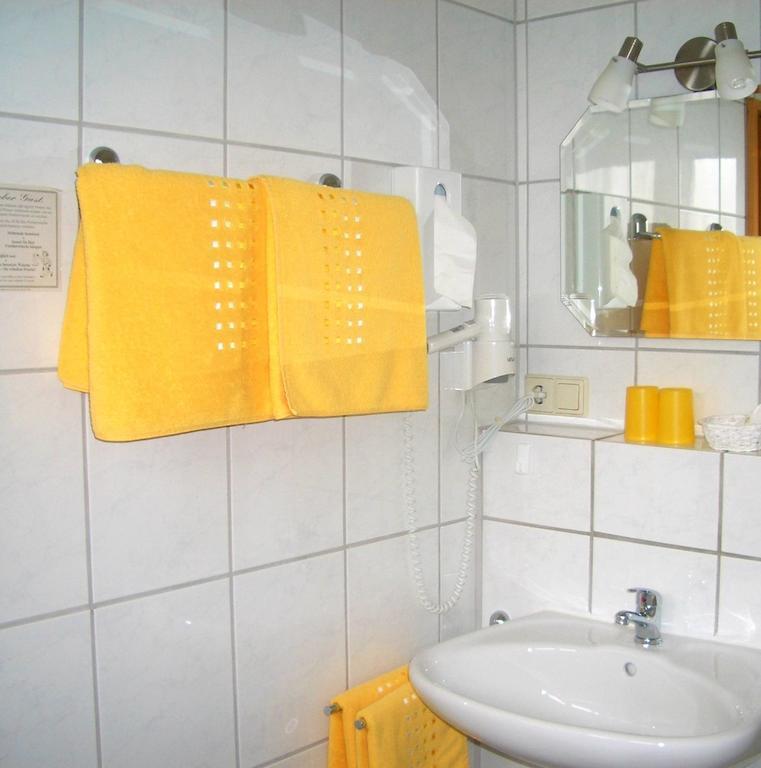 Gaestehaus Kleine Kalmit Landau in der Pfalz Habitación foto