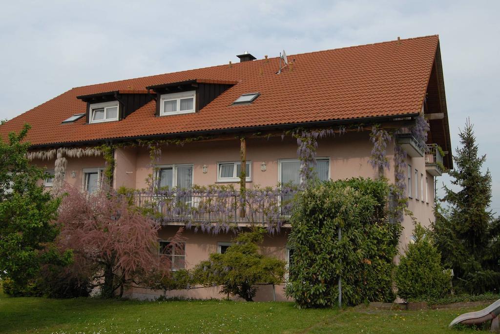 Hotel Gaestehaus Kleine Kalmit Landau in der Pfalz Exterior foto